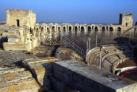 arles france theatres amphitheatres stadiums odeons ancient greek roman world teatri odeon