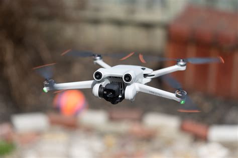 el nuevo dron mini  pro de dji da en el blanco de la fotografia aerea  nube noticias