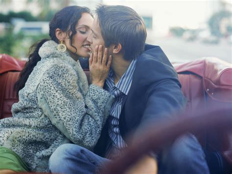 consejos  dar  beso perfecto   tu pareja se quede sin aliento salud