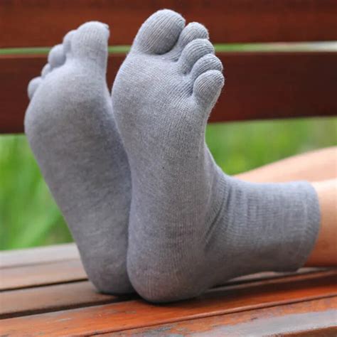 5 pairs lot wholesale 2018 fashion men toe socks five fingers separate