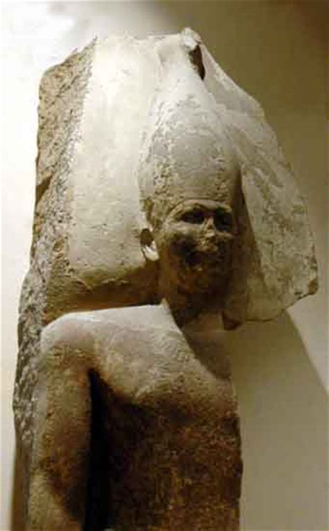 ancient egypt  archaeology web site statue  snefru   niche
