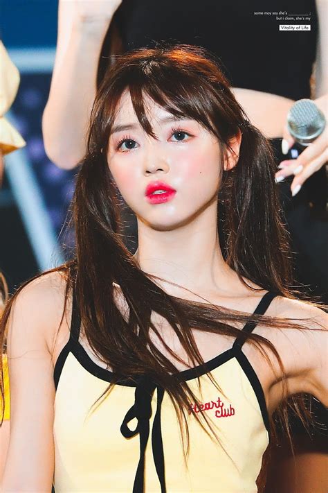 10 Times Oh My Girl S Yooa Had Everyone Convinced She Was