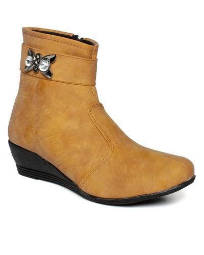 ladies boots   price  delhi    fashion id