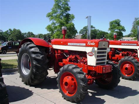 ih  fwa farmall international tractors  tractors