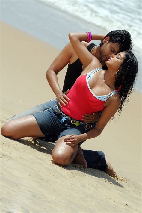 Tamil Cinema Gallery Priyamani Hot Romance With Sumanth