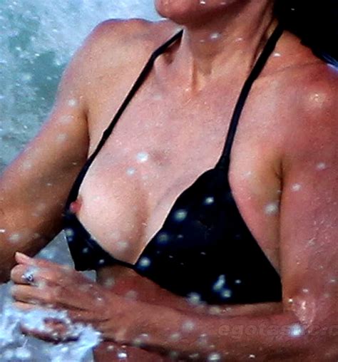 courteney cox boobs naked body parts of celebrities