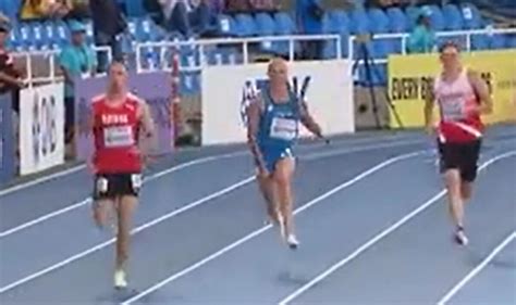 runner suffers unfortunate 400m meltdown after penis kept falling out