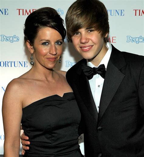 Justin Bieber’s Mom Hasn’t Had Sex In 15 Years