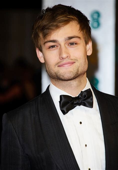 douglas booth picture  ee british academy film awards  arrivals