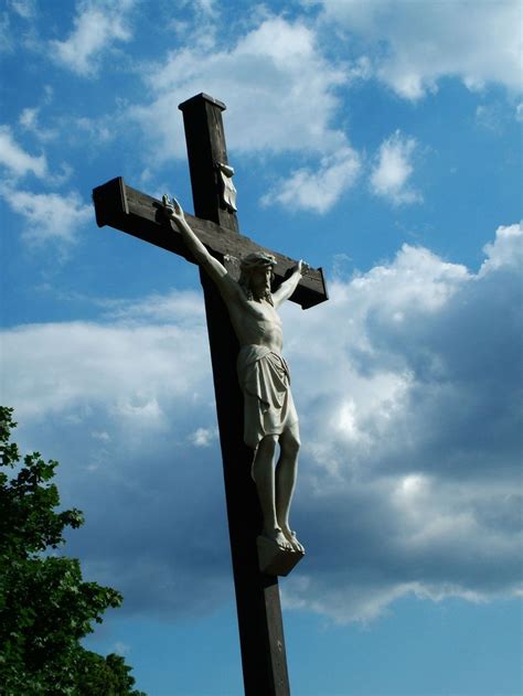 crucifix  photo  freeimages