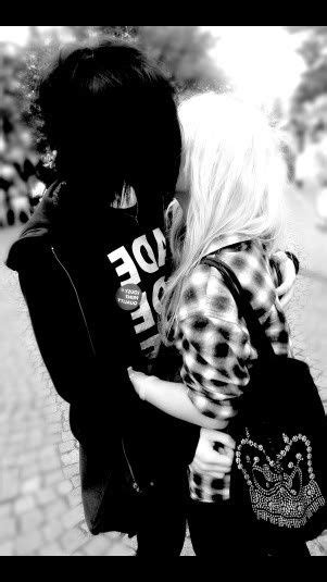 Pin By Chelsea On Cute Emo Couples