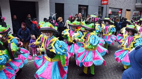knokke heist en blankenberge annuleren carnaval het feest staat haaks op de maatregelen vrt