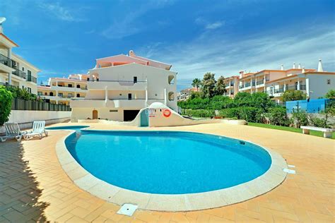 Renovated Apartment With Pool Walking Distance To The Beach Of Olhos