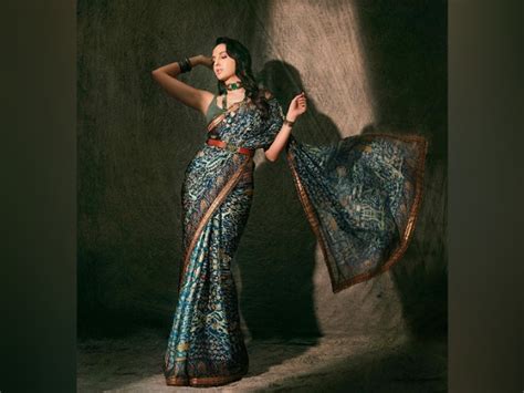 Bhuj Actress Nora Fatehi In A Regal Printed Silk Saree For India’s Best