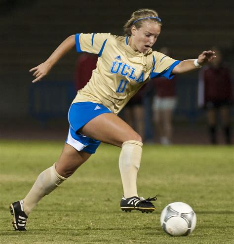 Women’s Soccer Prepares For Postseason Play Daily Bruin