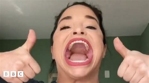 Guinness World Records Tiktok Star Sam Ramsdell S Large Mouth And