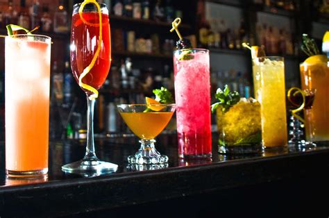 cocktail bars   country