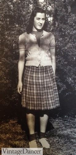 1940s Teenage Fashion Girls