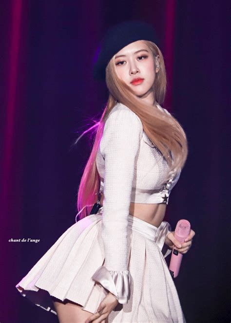 8 Gorgeous Stage Outfits Blackpinks Rosé Wore