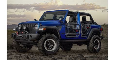 mopar introduces  limited edition jeep wrangler jpp   showcase jeep performance parts