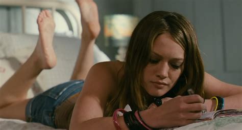 nackte hilary duff in according to greta