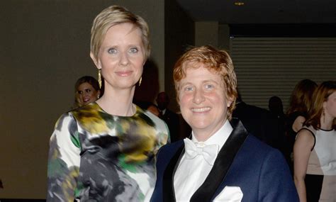 who is cynthia nixon sex and the city s miranda hobbes talks beating cancer and coming out gay