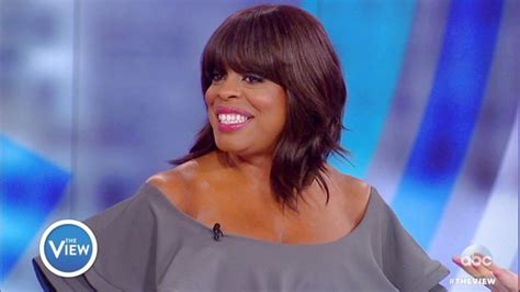 Watch Niecy Nash Talks Claws And Body Image On The View