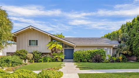 the brady bunch house hits the market at 5 5 million architectural