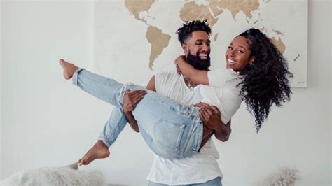 10 Inspiring Married Millennial Couples Who Keep Their