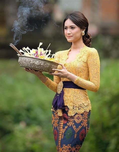 Kebaya Bali Model Baju Wanita Wanita Model Pakaian Wanita