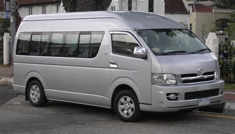 toyota hiace review
