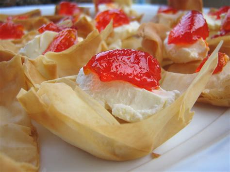 easy easy phyllo pastry tarts  hot pepper jelly tested