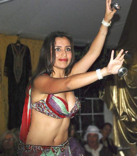 Beautiful Belly Dance Your Way To A Sexy Figure