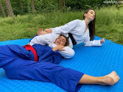 judo  judowomen  deviantart judo women karate martial arts women