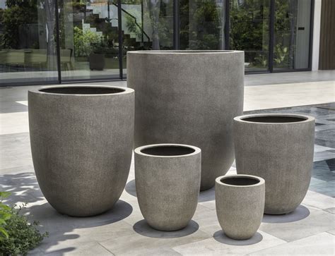 extra large outdoor planters image