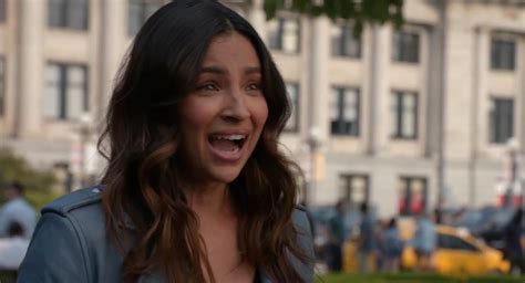 Supergirl S Maggie Sawyer Just Savaged Her Homophobic Dad And Fans Are