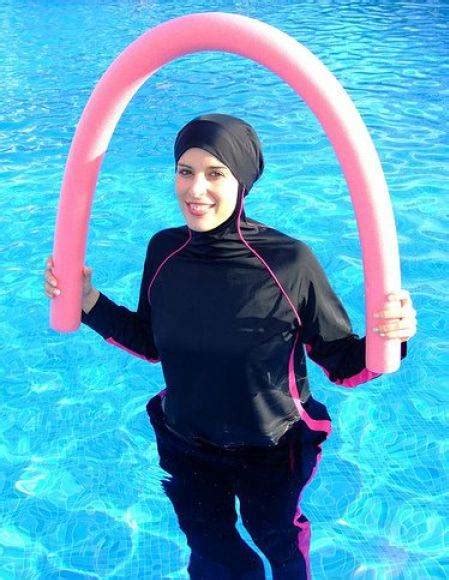 my funny arab women in their swimsuit pictures