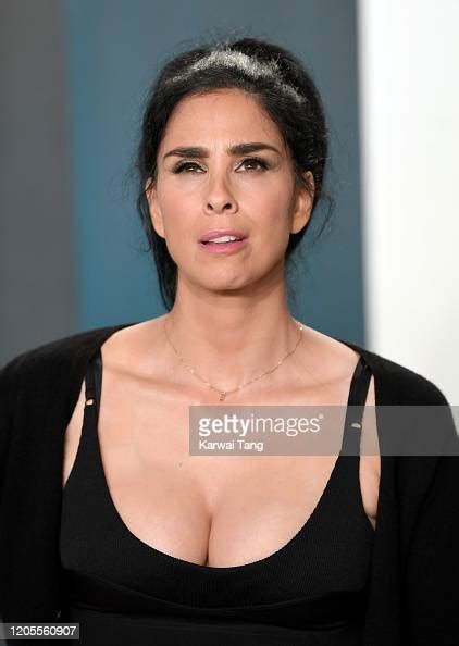 Sarah Silverman Attends The 2020 Vanity Fair Oscar Party Hosted By