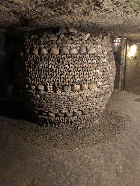 catacombs  paris  parisian catacombs  home   million bodies  city   dead