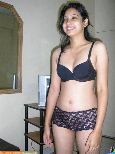 Desi Girls In Bedroom Pictures Hot Navel Albums Hot