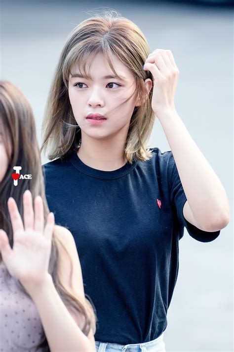 Twice S Jeongyeon Is So Beautiful She Can Pull Off Any Look