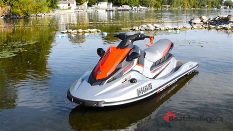 yamaha  deluxe personal water craft boat review boatdealersca