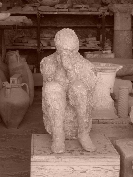 pompeii body cast photo
