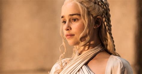 emilia clarke slams graphic sex scenes despite getting nude on game of thrones i can t stand