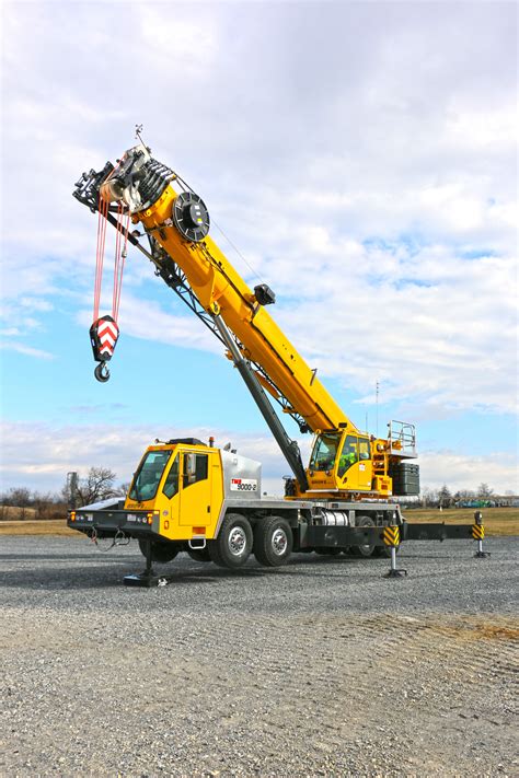 groves   ton truck crane combines roadability  reach