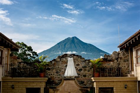 capitol inspiration a dc couple gets married in antigua