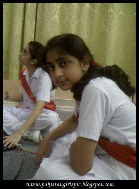 Pakistani Girls Pictures Gallery Desi School Girl Photos
