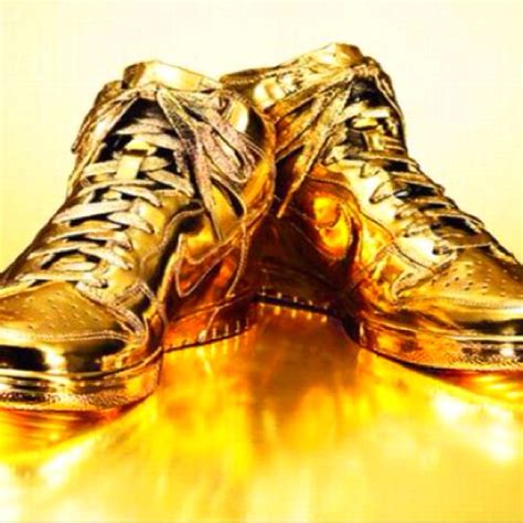 gold nike shoes sneakers mode teure schuhe nike dunks