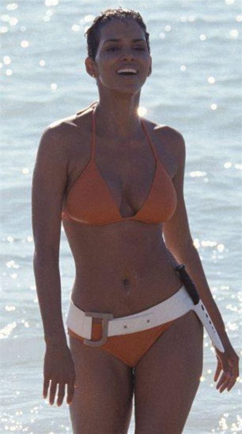 Ursula Andress Voted Best Bond Girl Of All Time Daily