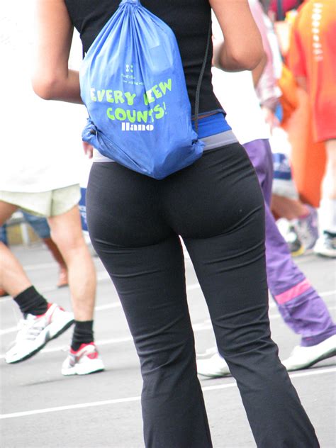 Perfect Bubble Butt In Black Lycra Divine Butts Candid